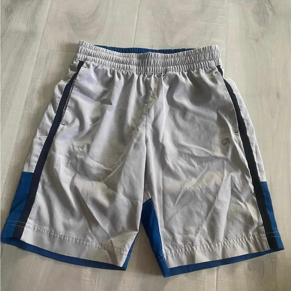 Gap fit boys Gray and Blue Athletic Shorts size S